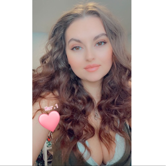 Meet your Posher, Kait - Picture 1 of 1